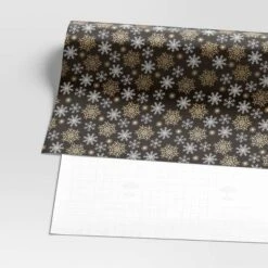 30” 25 Sq Ft Christmas Roll Wrap Gold/White Snowflakes On Black - Wondershop™ -Wonder Shop USA GUEST 238bcf76 9ef8 42a7 81fd 4ff14bed442f