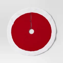 Christmas Plush With Fur Trim Tree Skirt Red And White - Wondershop™ -Wonder Shop USA GUEST 7494d0ba 396a 4a40 9827 6d195cf84405